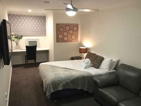 Rosanna Mansion - SA Accommodation 5