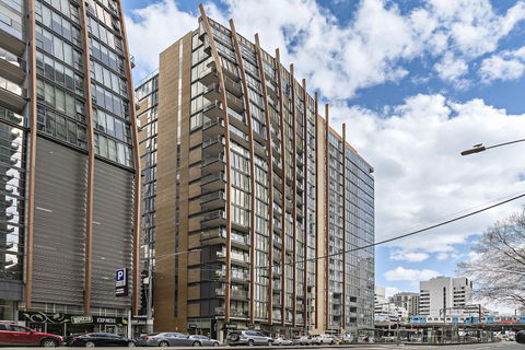 RIVER, 1BDR Melbourne Apartment - SA Accommodation 1