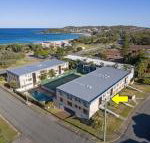 2 The Dunes 38 Marine Drive pool tennis court  so close to the beach - SA Accommodation