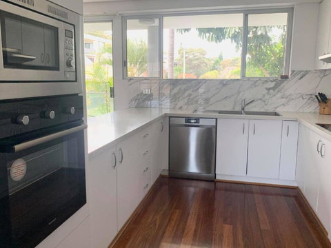 Barefoot 7 / 44 Marine Drive Fabulous Fingal Bay - SA Accommodation 6