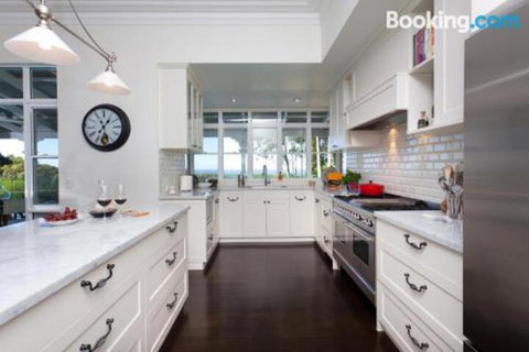 Sunrise At Sanquar Noosa Hinterland - SA Accommodation 6