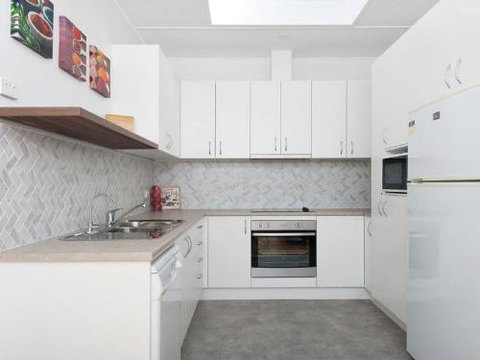 The Croft 11 Boulder Bay Rd Cosy Beach House With Aircon & Only 270m To The Beach - SA Accommodation 1