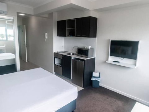 Airtrip Apartments On River Street - SA Accommodation 2