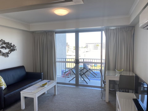 Airtrip Apartments On River Street - SA Accommodation 4