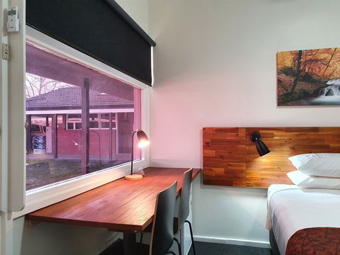 Black Sheep Motel Goulburn - SA Accommodation 2