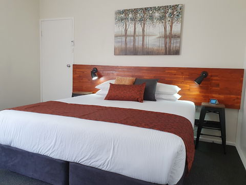 Black Sheep Motel Goulburn - SA Accommodation 3