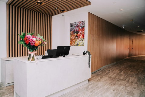 Tom's Court Hotel - SA Accommodation 3