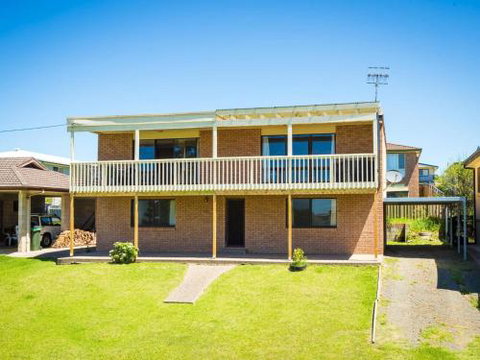 Williams Wonder Large Beach House - SA Accommodation 0