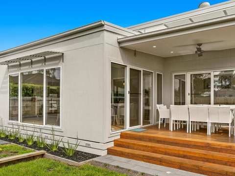 Absolutely Beach - SA Accommodation 2