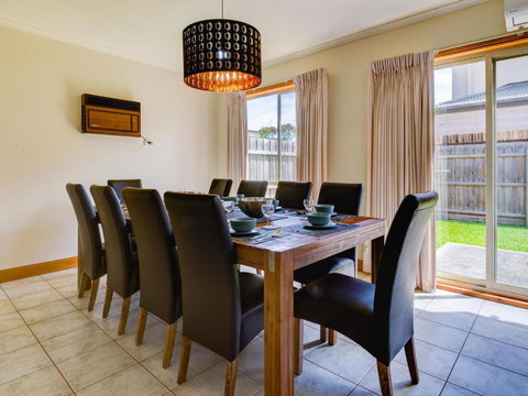 Albert Park - SA Accommodation 1