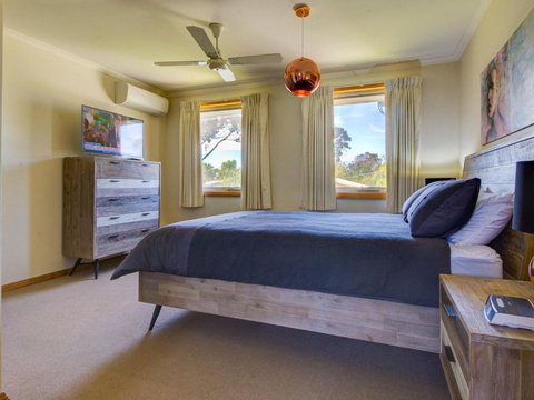 Albert Park - SA Accommodation 3