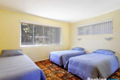 Perrumba Street Cottage - SA Accommodation 0