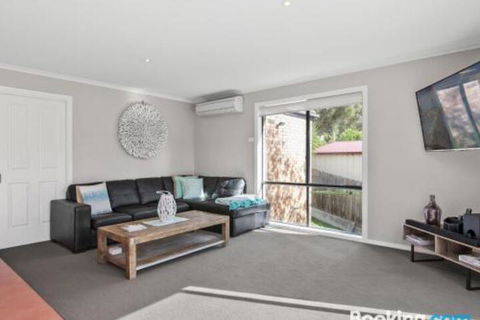 Rye Poolside Escape - SA Accommodation 0