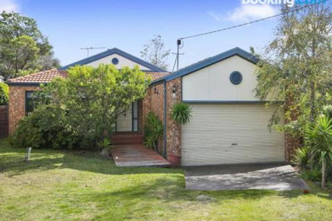 Rye Poolside Escape - SA Accommodation 4