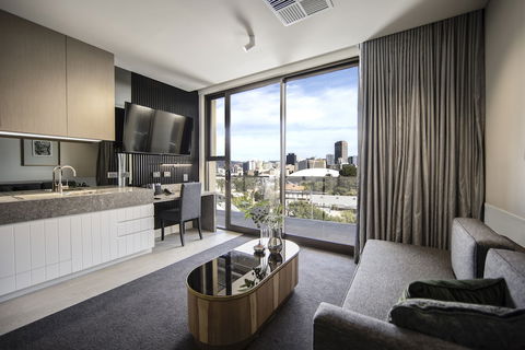Majestic M Suites - SA Accommodation 6