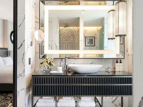 Sofitel Adelaide - SA Accommodation 6