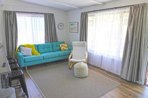 The Relax Shack At Culburra Beach Sleeps 7 - SA Accommodation 5
