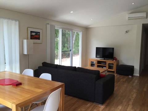 17 By The Sea - Dunsborough - SA Accommodation 5