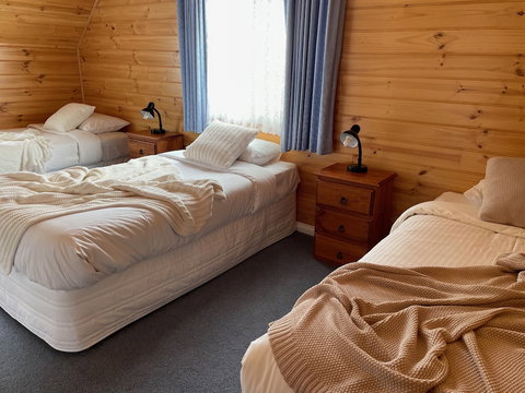 Dunes - Elegant Beach Villa With Huge Swim Spa - SA Accommodation 5