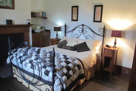 Cottage On Gunning - SA Accommodation 2