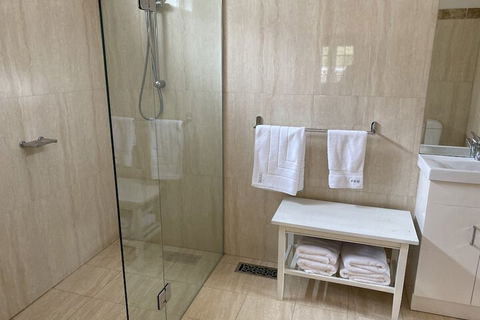 Fairbank House - SA Accommodation 6
