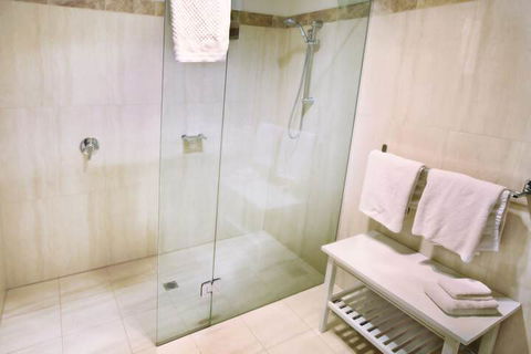 Fairbank House - SA Accommodation 5