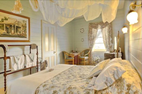 Two Story Bed & Breakfast - SA Accommodation 6