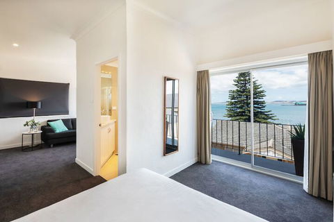 Bay 10 Accommodation - SA Accommodation 5