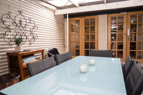 Wishing Well Cottage - SA Accommodation 7