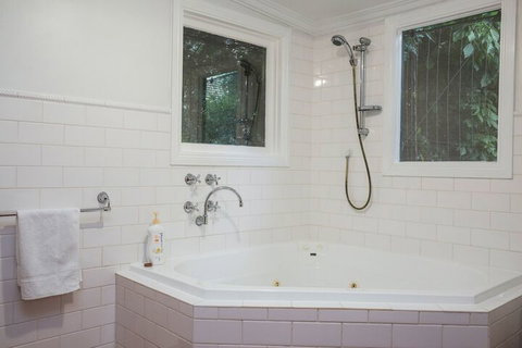 Wishing Well Cottage - SA Accommodation 2