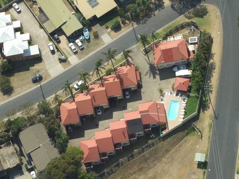 Sapphire Court Holiday Units - SA Accommodation 3