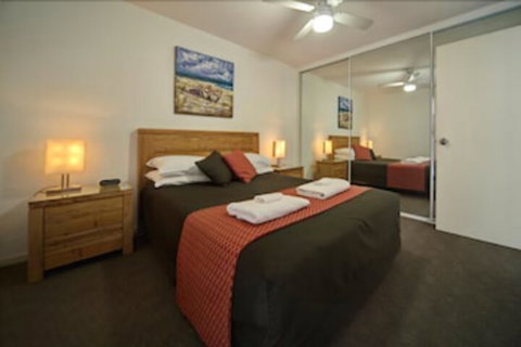 Albacore Apartments - SA Accommodation 6