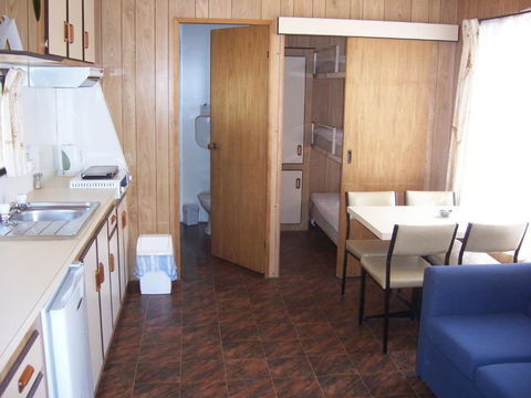 Stawell Park Caravan Park - SA Accommodation 5