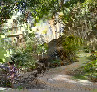 The Retreat Beach Houses - SA Accommodation