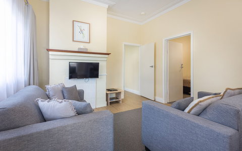 Albany Holiday Units - SA Accommodation 4