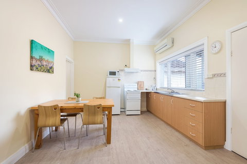 Albany Holiday Units - SA Accommodation 3