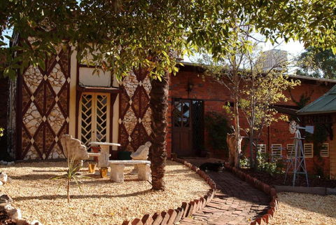 Diamond House Heritage Restaurant & Motor Inn - SA Accommodation 4