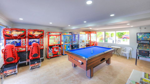 Alex Beach Cabins - SA Accommodation 3