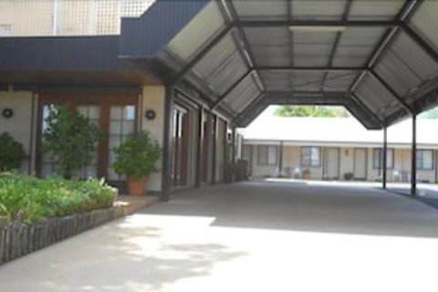All Seasons Motor Lodge - SA Accommodation 1