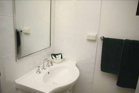 All Seasons Motor Lodge - SA Accommodation 7