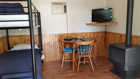 Awonga Cottages - SA Accommodation 3