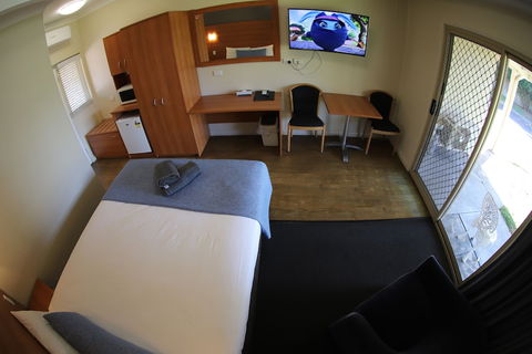 Sleepy Hill Motor Inn - SA Accommodation 4