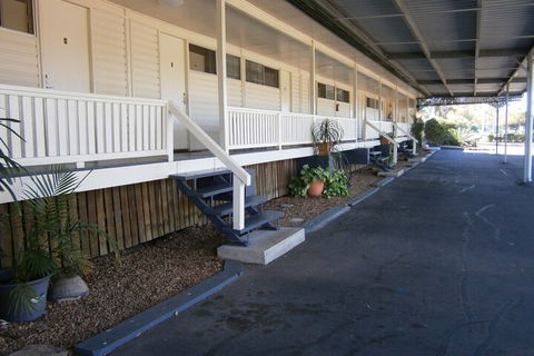 Kellys Motel Oakey - SA Accommodation 6