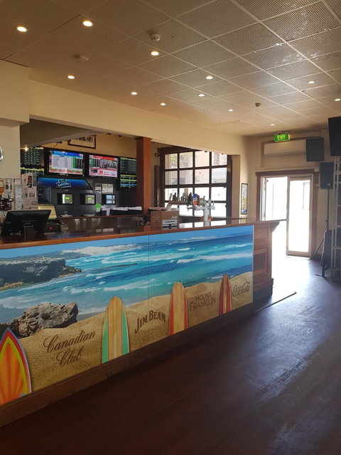Port Lincoln Pier Hotel - SA Accommodation 3