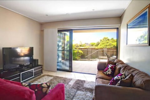 Loka Santi - SA Accommodation 7