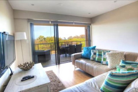 Loka Santi - SA Accommodation 6