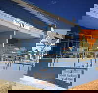 Penguin Beachfront Apartments - SA Accommodation