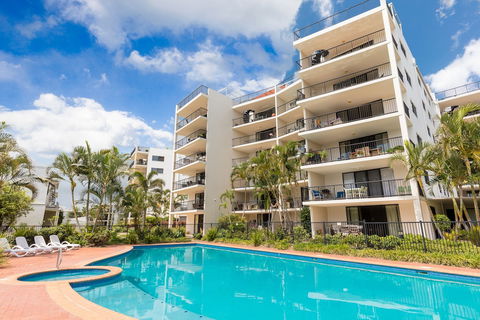 Marcoola Beach Resort - SA Accommodation 3