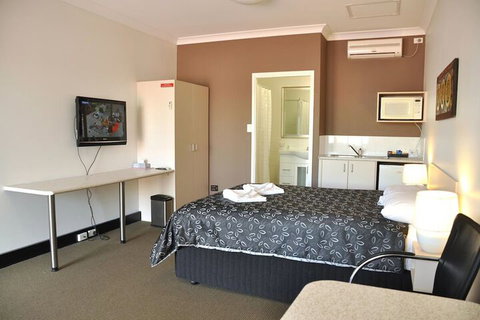 Pinjarra Resort - SA Accommodation 6