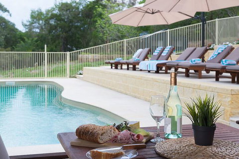 Jacaranda Cottages - SA Accommodation 5